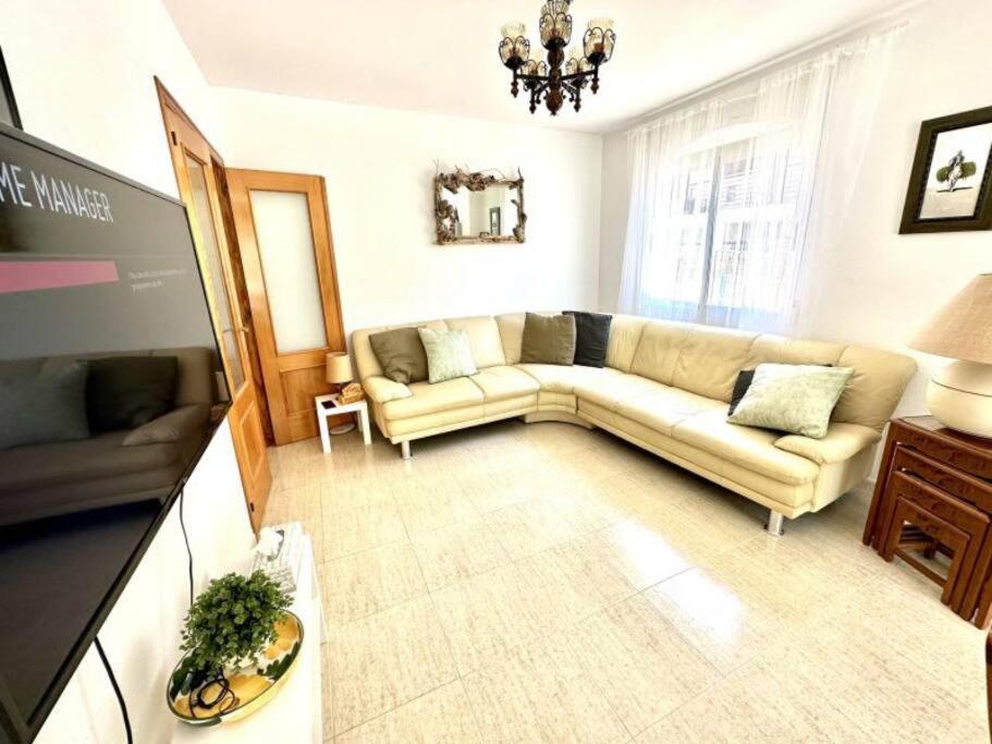 Three Bedroom Apartment, Prime Javea Location Bagian luar foto