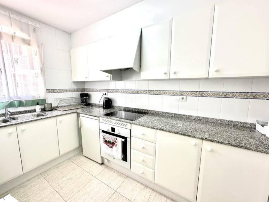 Three Bedroom Apartment, Prime Javea Location Bagian luar foto